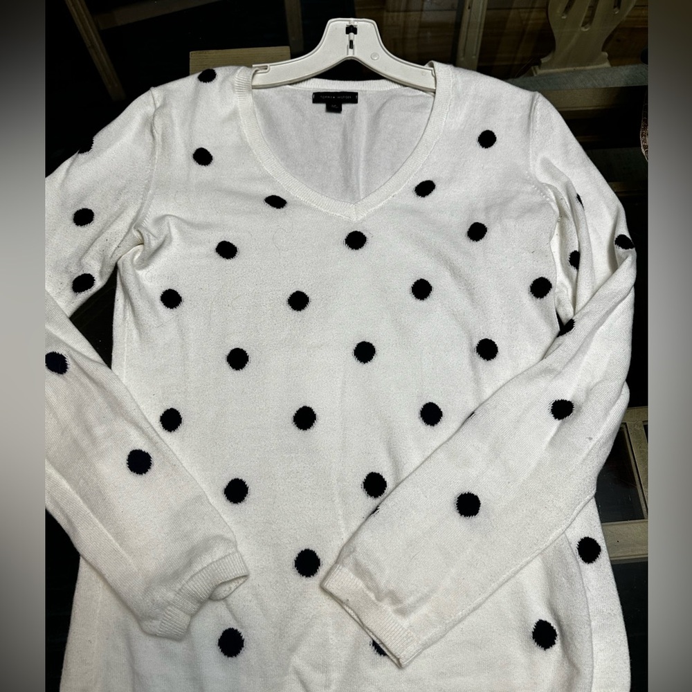 Tommy Hilfiger Ivory Knit with Navy Accents